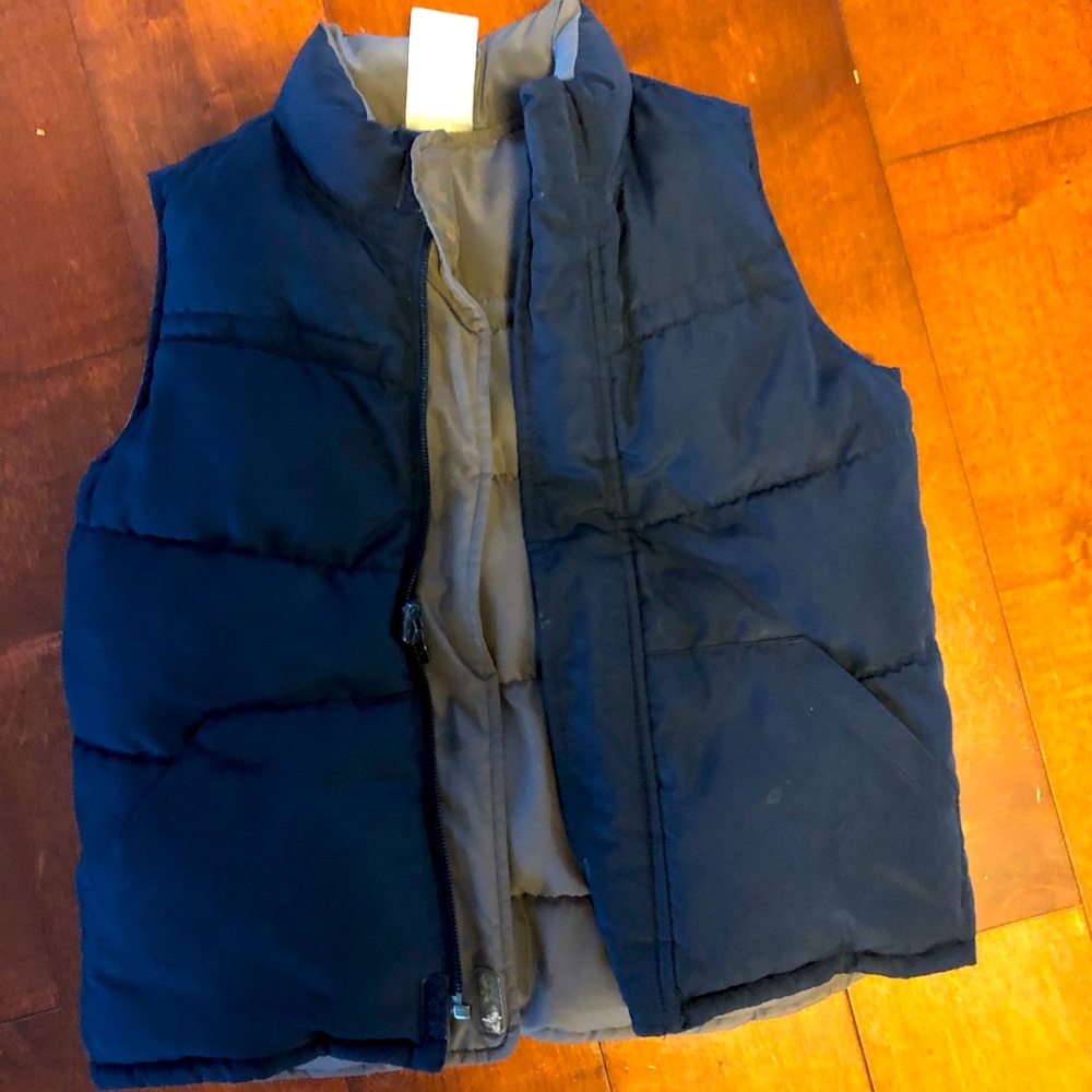 Old navy puffer vest size 5